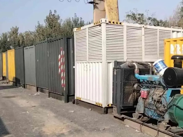 山西200KW柴油发电机机组每小时油耗是多少?